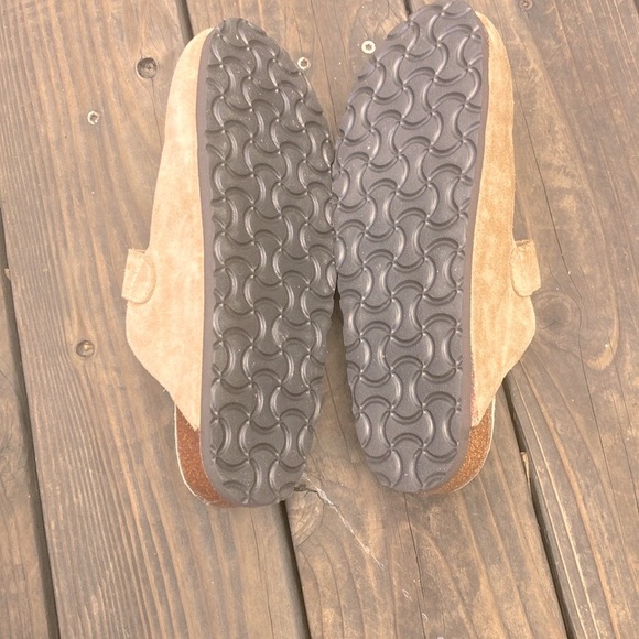 White Mountain Women's Bari Leather Clogs - 9.5 Taupe Suede NWOT - Picture 5 of 8